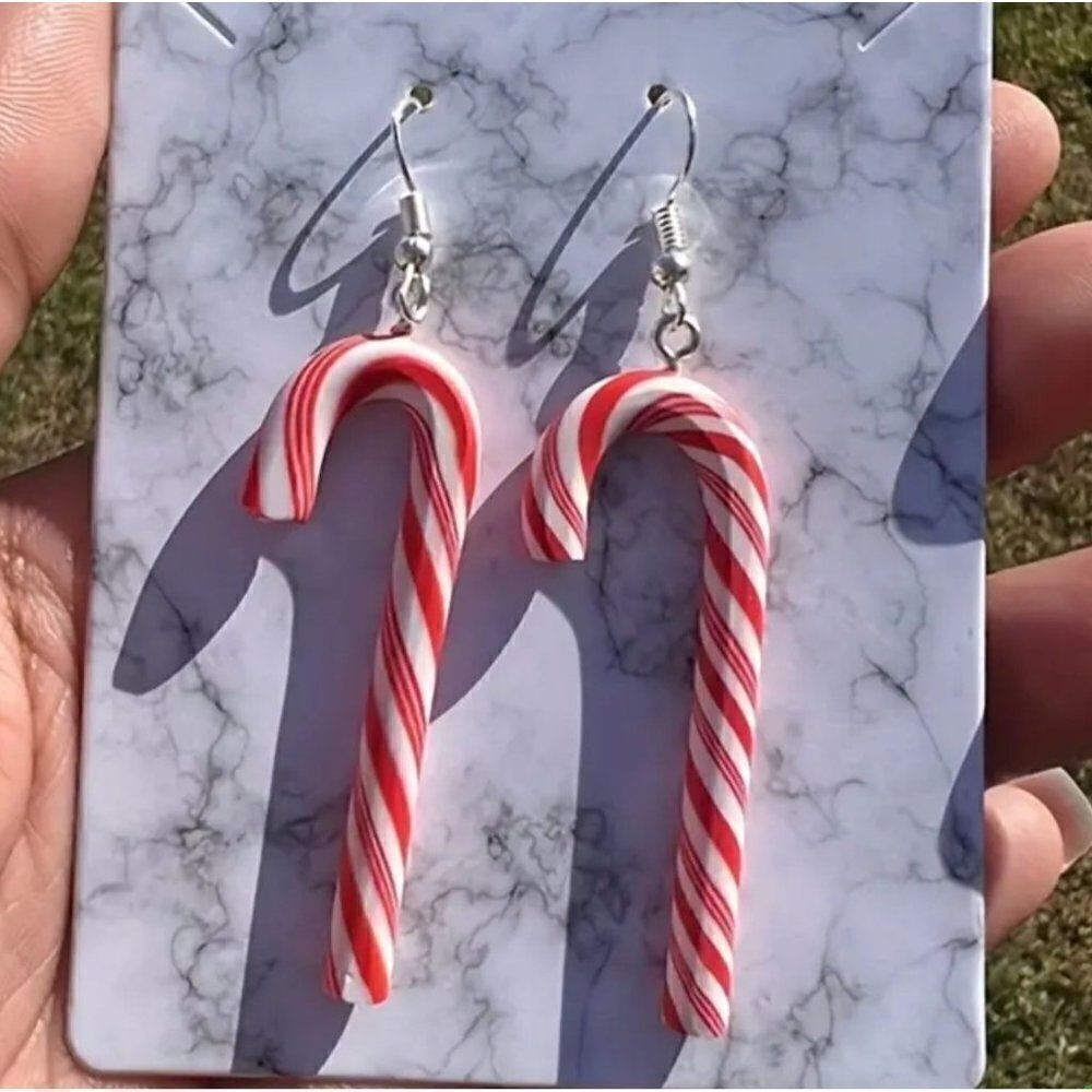 New! Candy Cane Dangle Earrings! Christmas so Cute!!